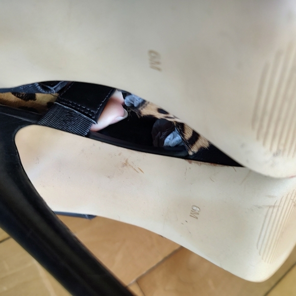 Guess Women's Cow Fur Leather Leopard Print Peep Toe Platform Heels - Picture 6 of 12